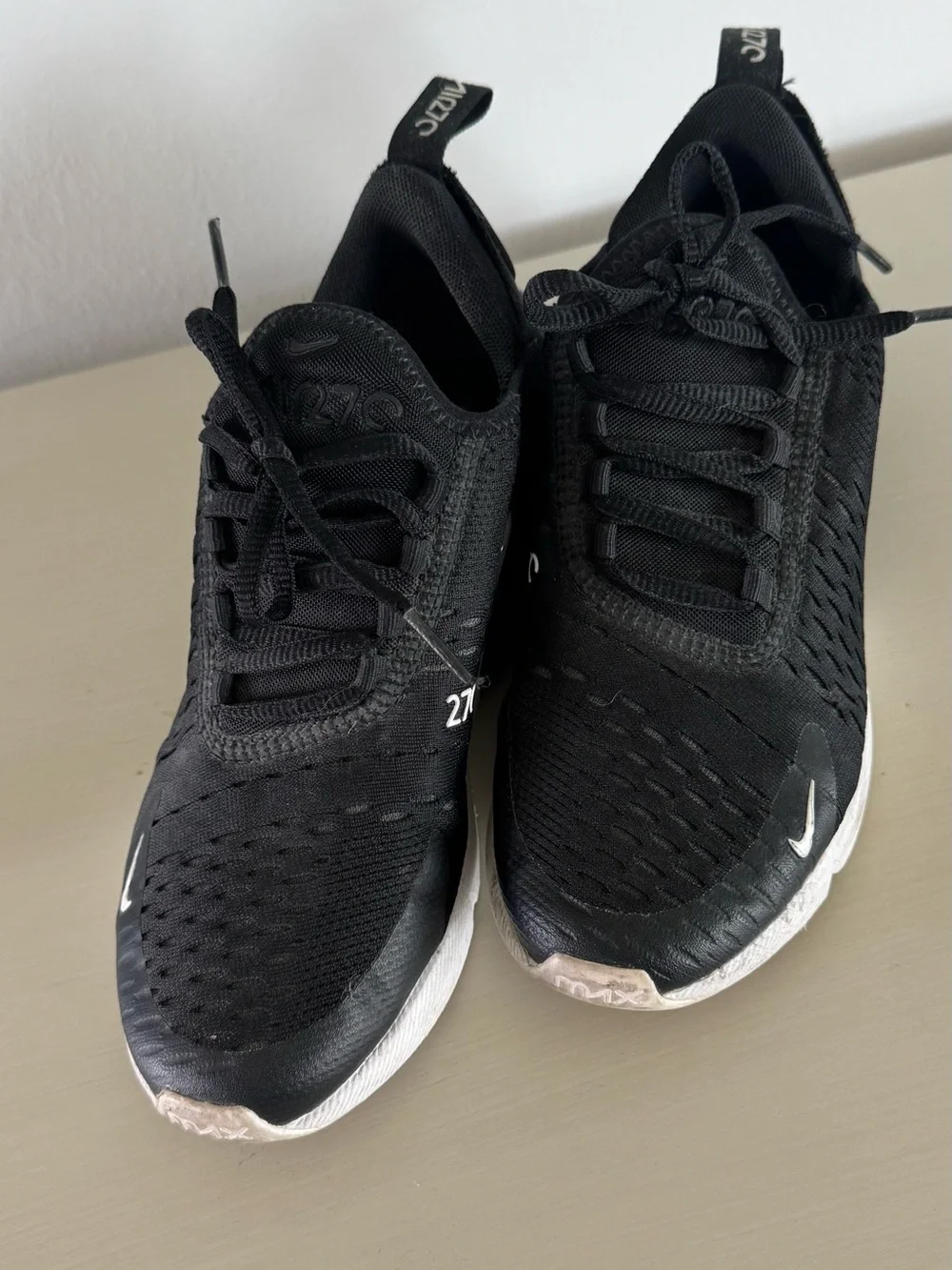 Nike Black & White Air Max 270 Lightweight Sneakers
